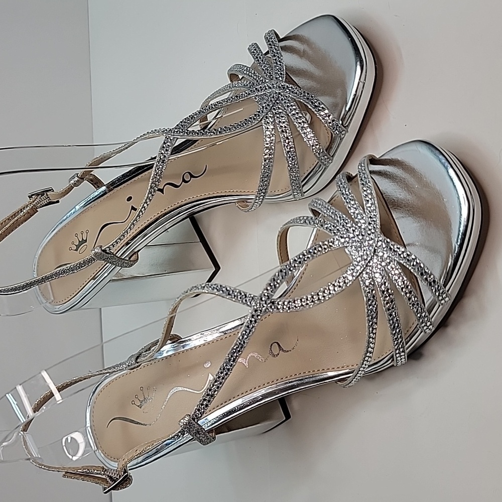 PROM SALE!! NINA SILVER METALLIC PARTY BLOCK HEELS SZ 10